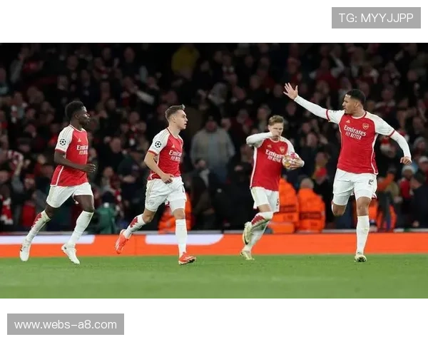 英超榜首之争白热化,阿森纳、曼城、维拉三轮全胜