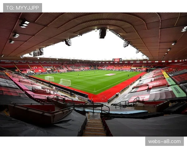 英超发布《2025-26赛季中期数据报告》:联赛平均攻防转换耗时同比缩短0.8秒 英超发布《2025-26赛季中期数据报告》:联赛平均攻防转换耗时同比缩短0.8秒